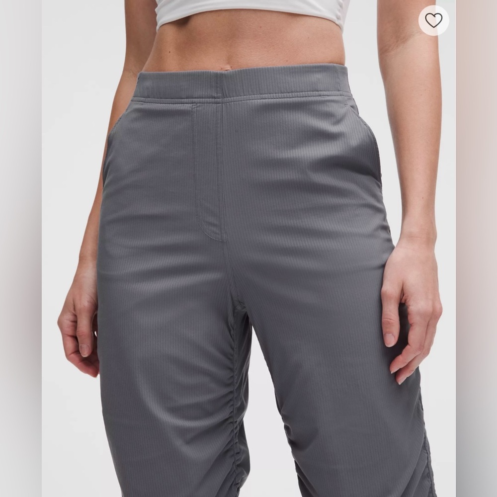 NWT Lululemon Dance Studio slim-fit HR Flared Pant, Solar Gray, XS - Picture 4 of 12